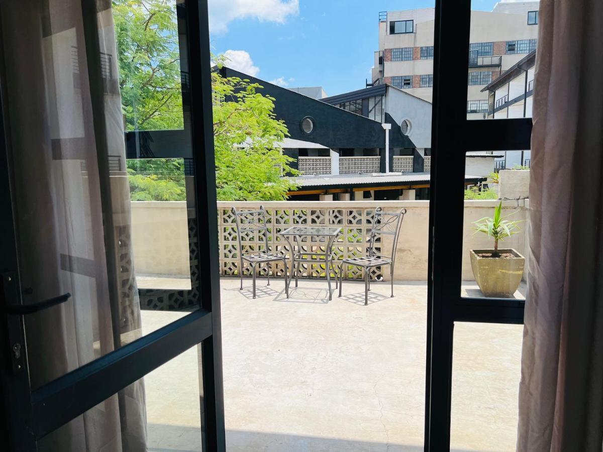 City Living Apartment 119 - Washer, 4K Tv, Fast Wifi, & Sunny Balcony 요하네스버그 외부 사진